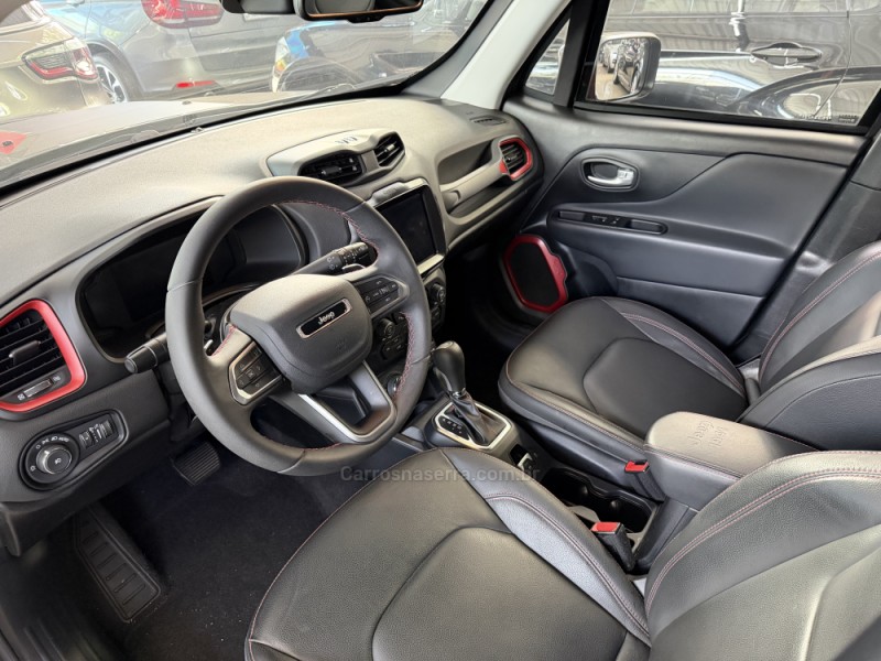 RENEGADE 1.3 TRAILHAWK T270 16V TURBO FLEX 4X4 4P AUTOMÁTICO - 2023 - CAXIAS DO SUL