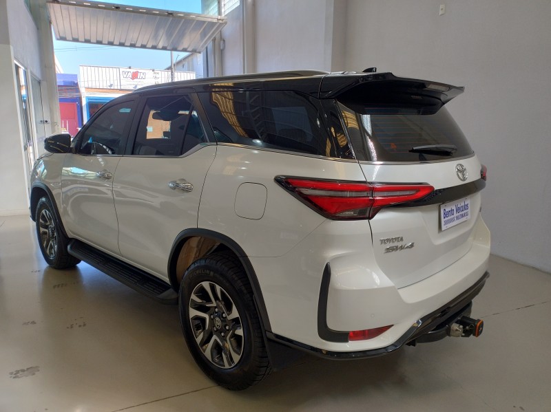 HILUX SW4 2.8 4X4 DIAMOND 16V TURBO DIESEL 4P 7 LUGARES AUTOMATICO - 2024 - BENTO GONçALVES