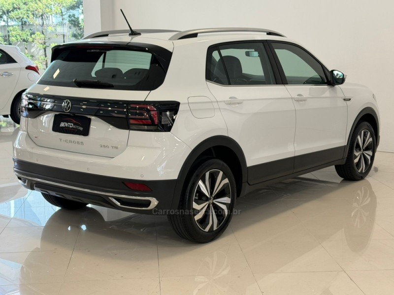 T-CROSS 1.4 HIGHLINE TSI 16V FLEX 4P AUTOMÁTICO - 2022 - BENTO GONçALVES