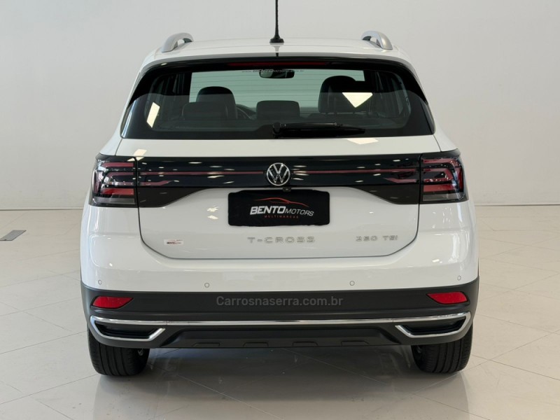 T-CROSS 1.4 HIGHLINE TSI 16V FLEX 4P AUTOMÁTICO - 2022 - BENTO GONçALVES