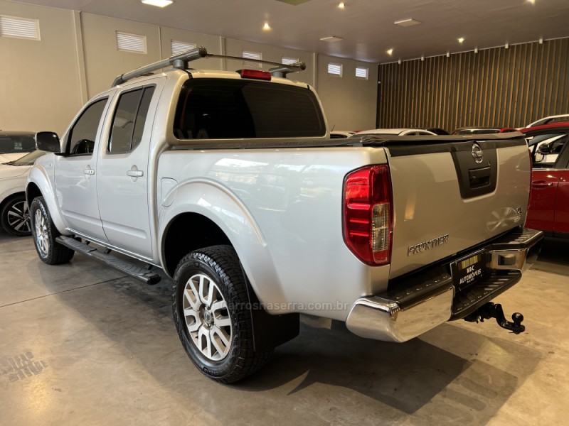 FRONTIER 2.5 SL 4X4 CD TURBO ELETRONIC DIESEL 4P AUTOMÁTICO - 2016 - CAXIAS DO SUL