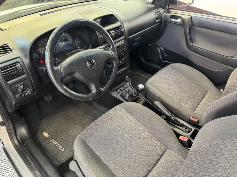 ASTRA 2.0 MPFI COMFORT 8V FLEX 4P MANUAL - 2005 - CAXIAS DO SUL