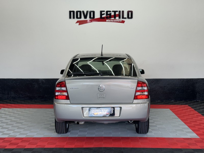 ASTRA 2.0 MPFI COMFORT 8V FLEX 4P MANUAL - 2005 - CAXIAS DO SUL