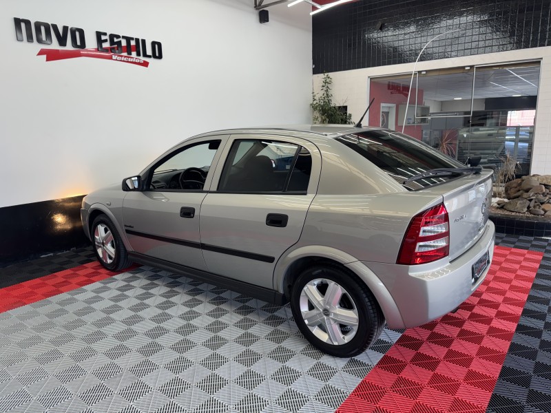 ASTRA 2.0 MPFI COMFORT 8V FLEX 4P MANUAL - 2005 - CAXIAS DO SUL