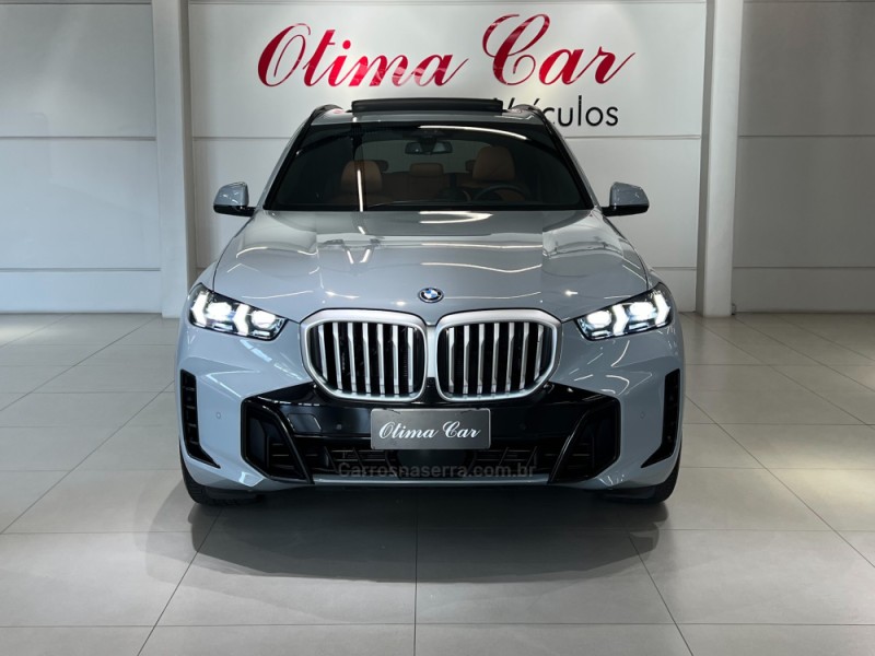 X5 3.0 XDRIVE50E TURBO M SPORT HÍBRIDO 4P AUTOMÁTICO - 2025 - FLORES DA CUNHA