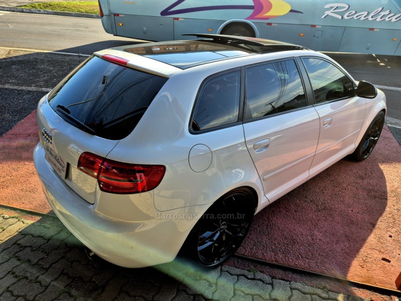 A3 2.0 TFSI SPORTBACK 16V GASOLINA 4P S-TRONIC - 2010 - FARROUPILHA