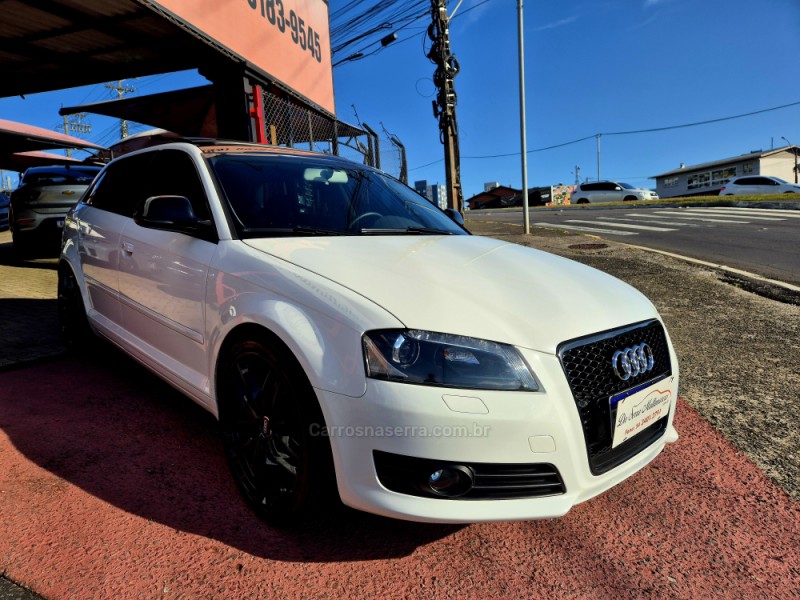 A3 2.0 TFSI SPORTBACK 16V GASOLINA 4P S-TRONIC - 2010 - FARROUPILHA