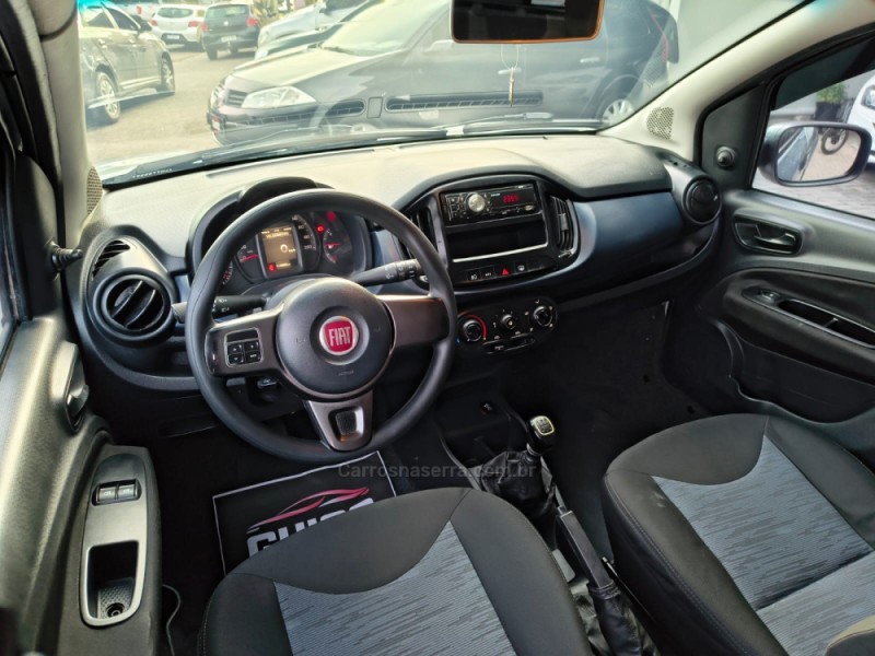 UNO 1.0 EVO ATTRACTIVE 8V FLEX 4P MANUAL - 2017 - NOVO HAMBURGO