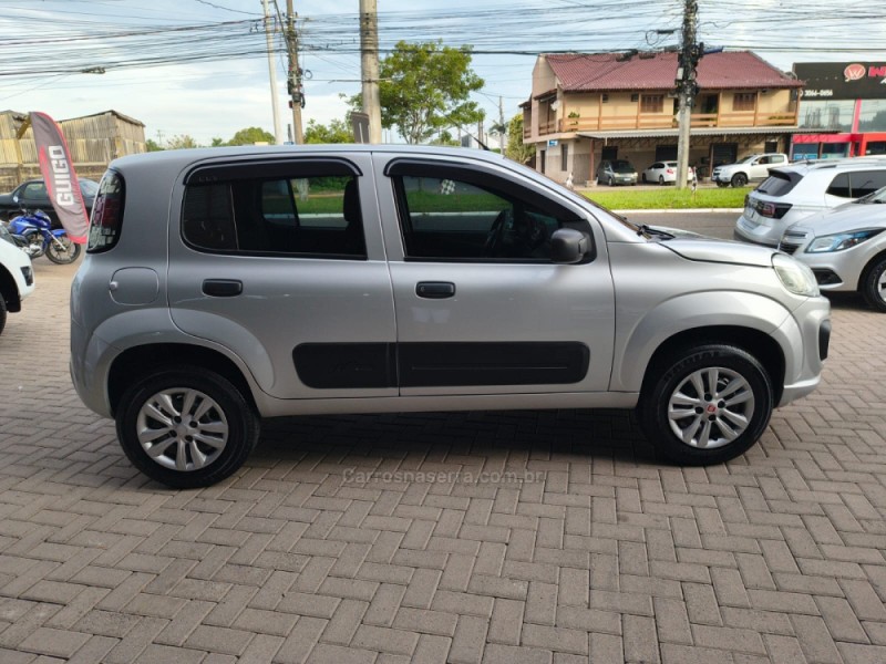 UNO 1.0 EVO ATTRACTIVE 8V FLEX 4P MANUAL - 2017 - NOVO HAMBURGO