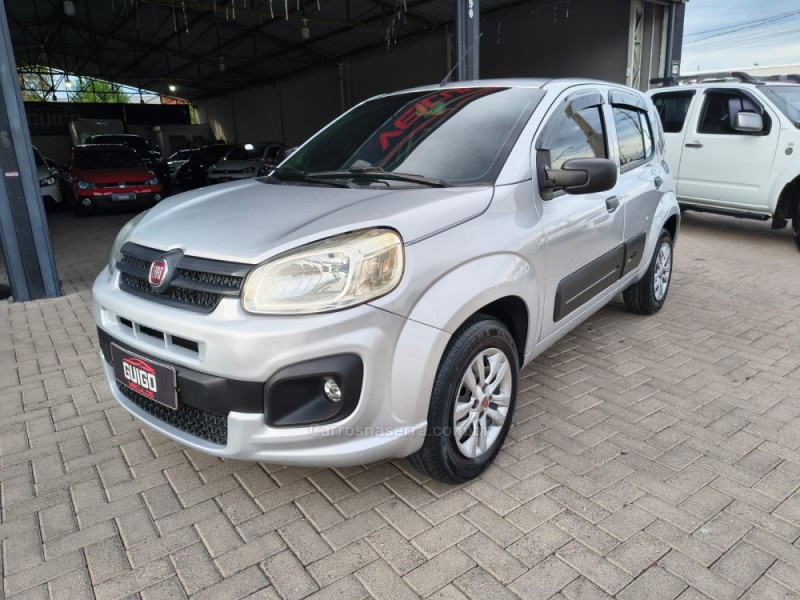 UNO 1.0 EVO ATTRACTIVE 8V FLEX 4P MANUAL - 2017 - NOVO HAMBURGO