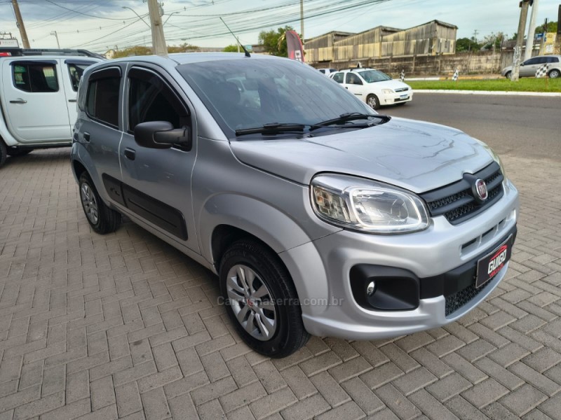UNO 1.0 EVO ATTRACTIVE 8V FLEX 4P MANUAL - 2017 - NOVO HAMBURGO