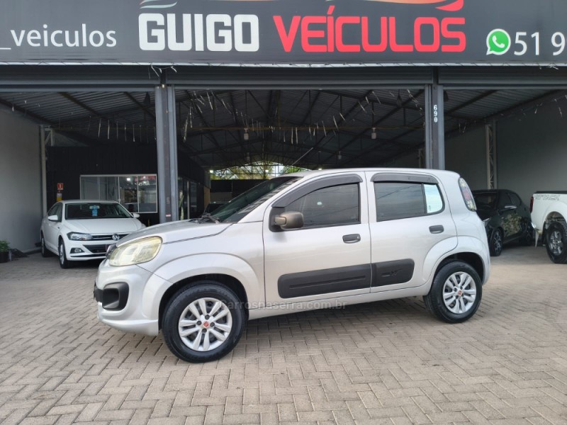UNO 1.0 EVO ATTRACTIVE 8V FLEX 4P MANUAL