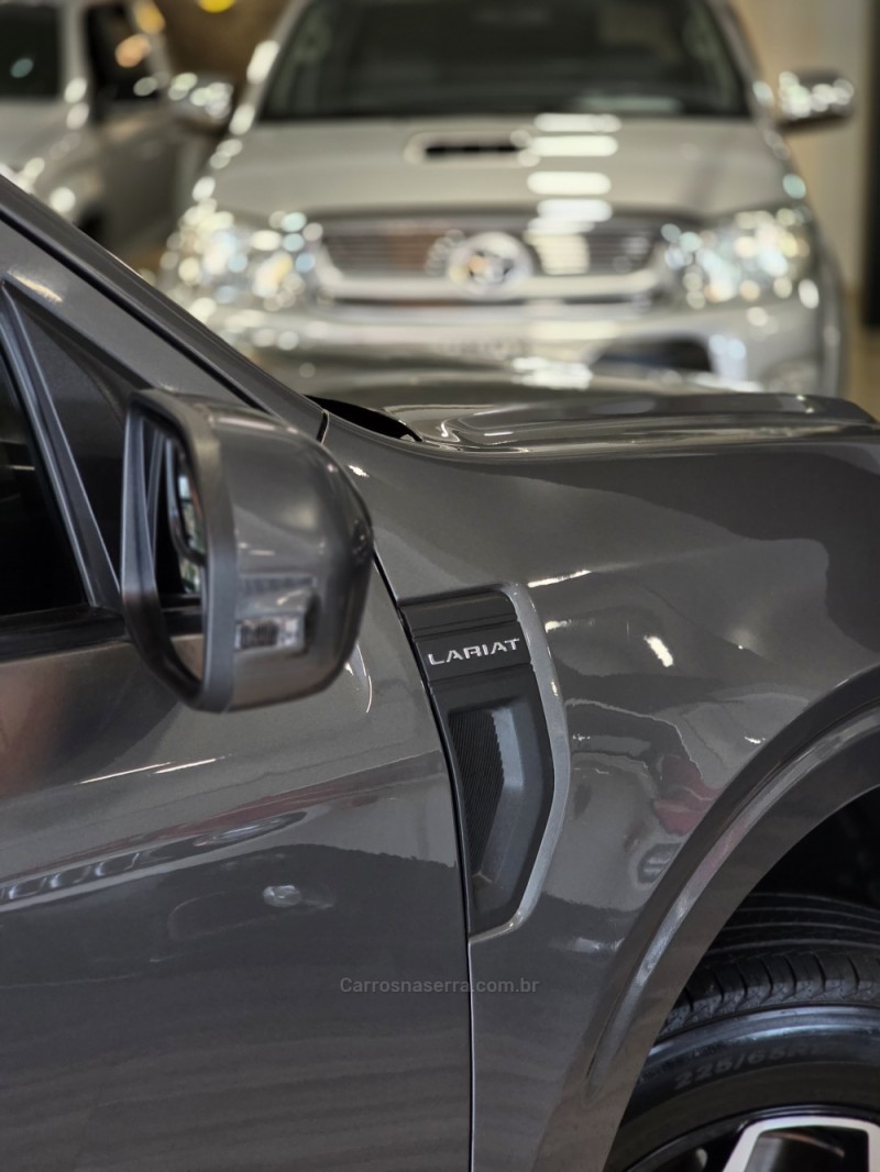 MAVERICK 2.0 LARIAT FX4 ECOBOOST AUTOMÁTICO - 2022 - CAXIAS DO SUL