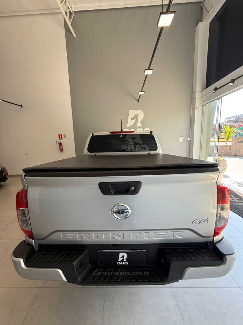 FRONTIER 2.3 SE 4X4 CD TURBO ELETRONIC DIESEL 4P AUTOMÁTICO - 2023 - LAJEADO