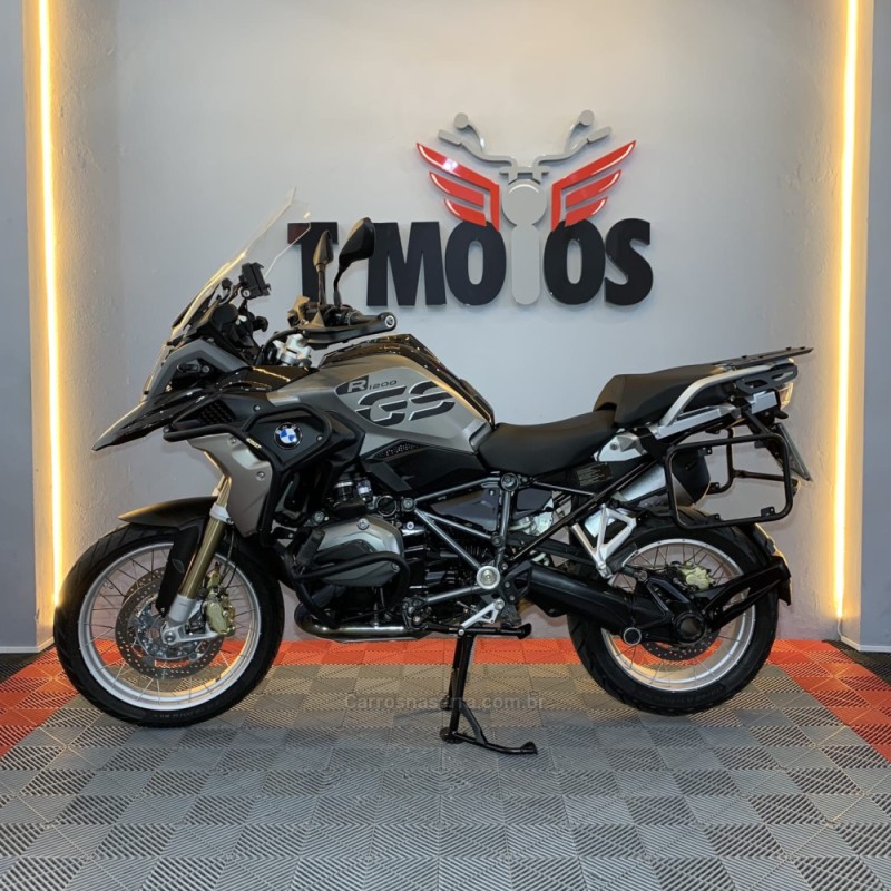 R 1200 GS ADVENTURE - 2019 - PORTãO