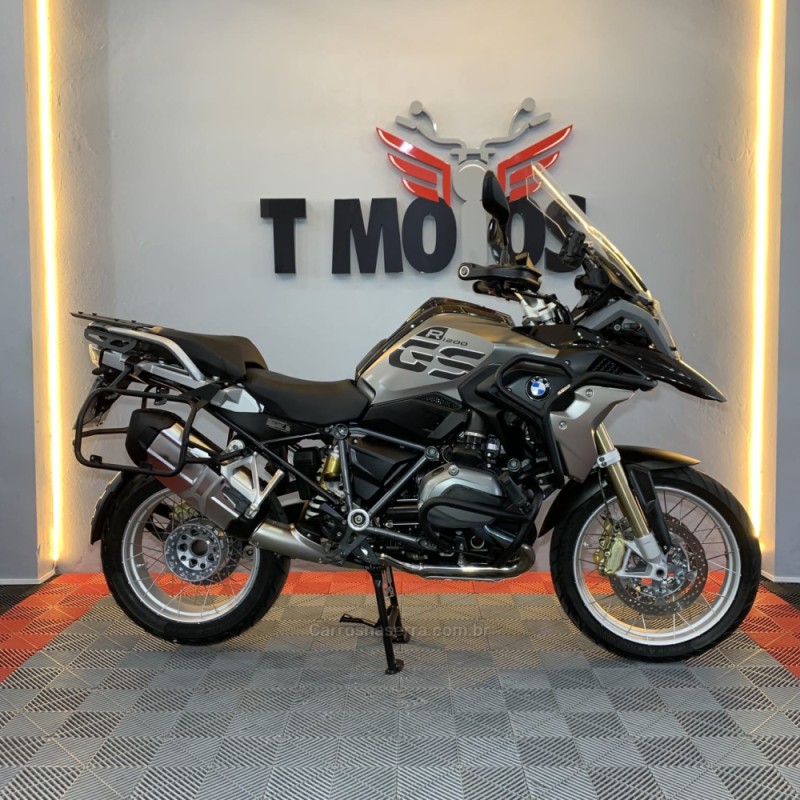 R 1200 GS ADVENTURE - 2019 - PORTãO