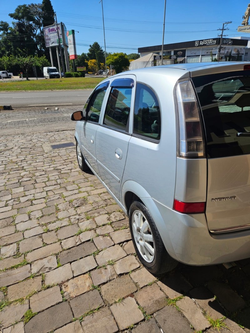 MERIVA 1.4 MPFI MAXX 8V ECONO.FLEX 4P MANUAL - 2010 - VERANóPOLIS