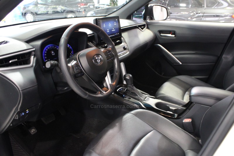 COROLLA 2.0 CROSS XRE 16V FLEX 4P AUTOMÁTICO - 2024 - CAXIAS DO SUL