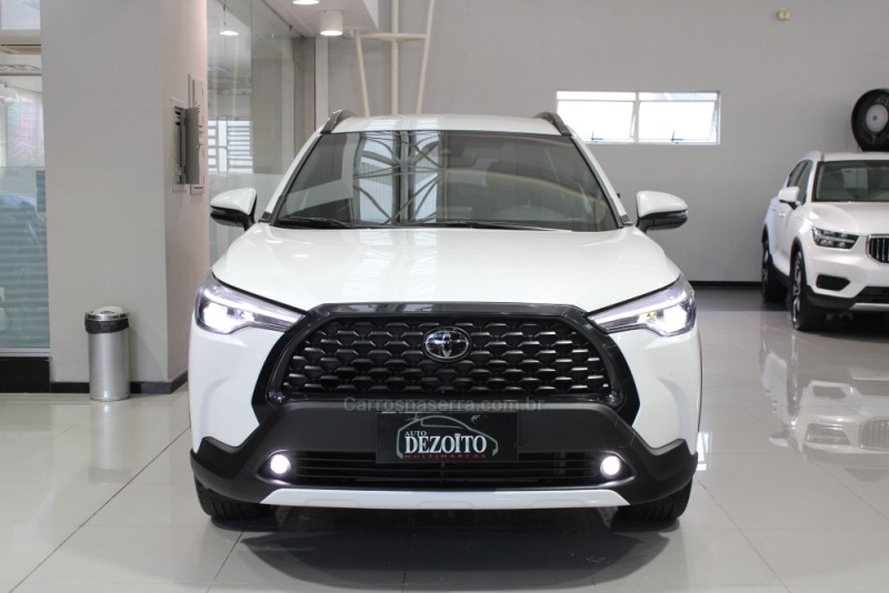 COROLLA 2.0 CROSS XRE 16V FLEX 4P AUTOMÁTICO - 2024 - CAXIAS DO SUL