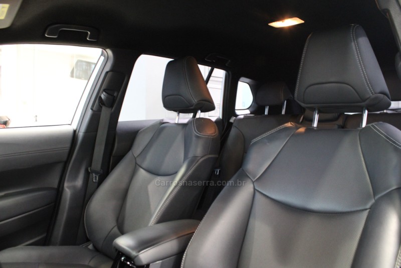 COROLLA 2.0 CROSS XRE 16V FLEX 4P AUTOMÁTICO - 2024 - CAXIAS DO SUL