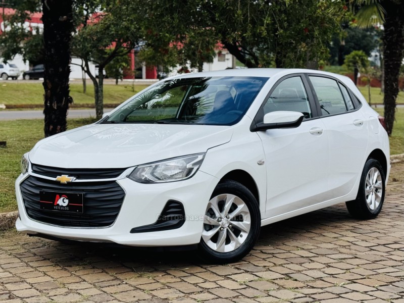 onix 1.0 lt 8v turbo flex 4p automatico 2023 casca