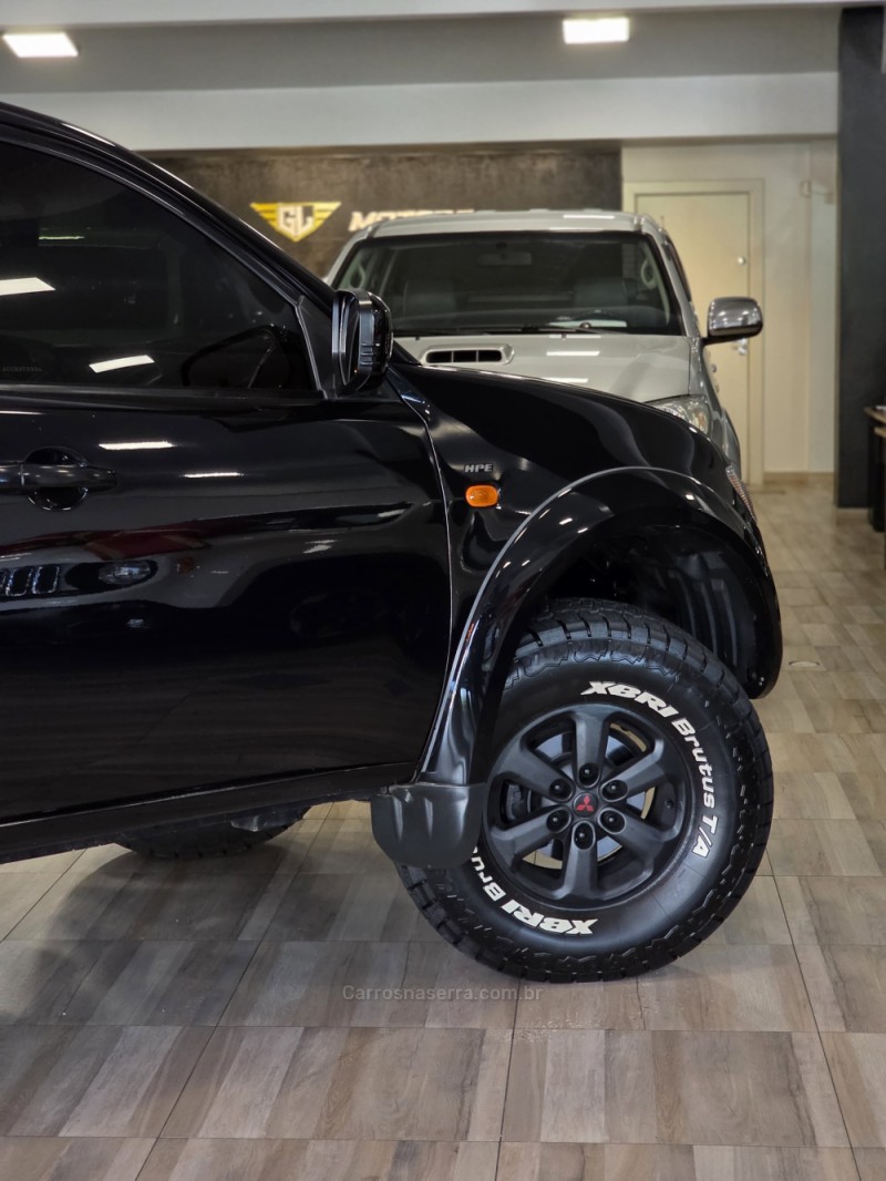 L200 TRITON 3.5 HPE 4X4 CD V6 24V FLEX 4P AUTOMÁTICO - 2012 - CAXIAS DO SUL