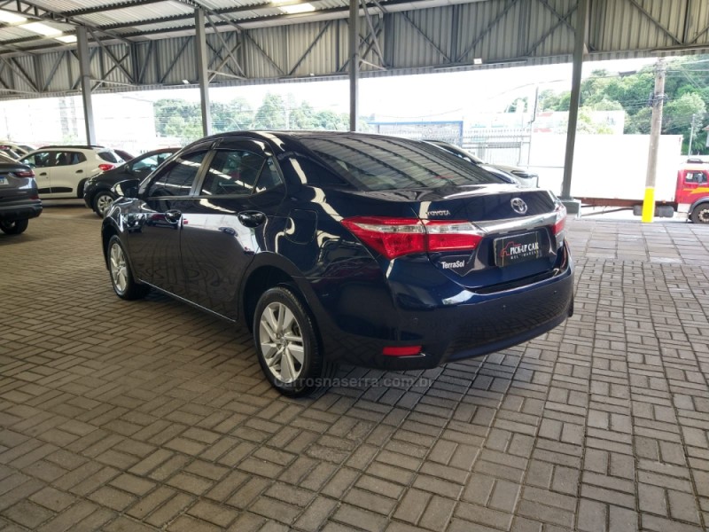 COROLLA 1.8 GLI UPPER 16V FLEX 4P AUTOMÁTICO - 2017 - CAXIAS DO SUL