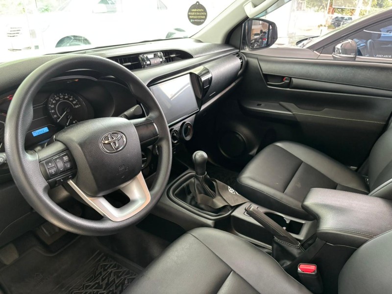 HILUX 2.8 4X4 CD 8V DIESEL 4P MANUAL - 2024 - NOVA PETRóPOLIS