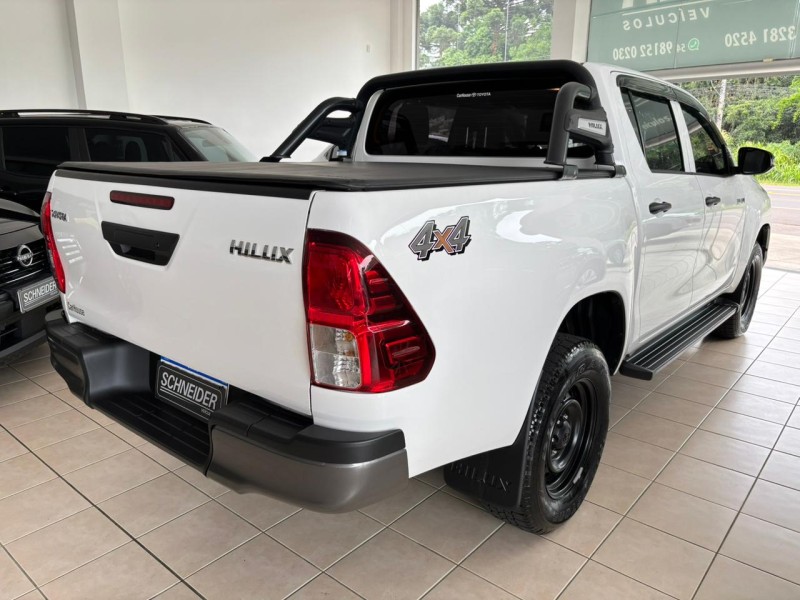 HILUX 2.8 4X4 CD 8V DIESEL 4P MANUAL - 2024 - NOVA PETRóPOLIS