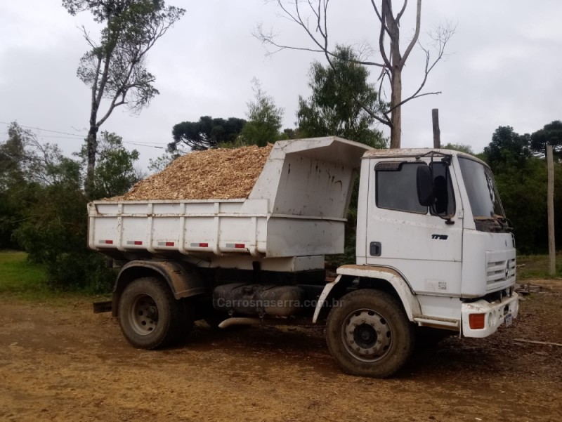 1718  - 1998 - PORTãO