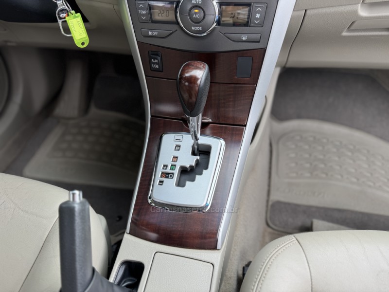 COROLLA 2.0 ALTIS PREMIUM 16V FLEX 4P AUTOMÁTICO - 2013 - CASCA