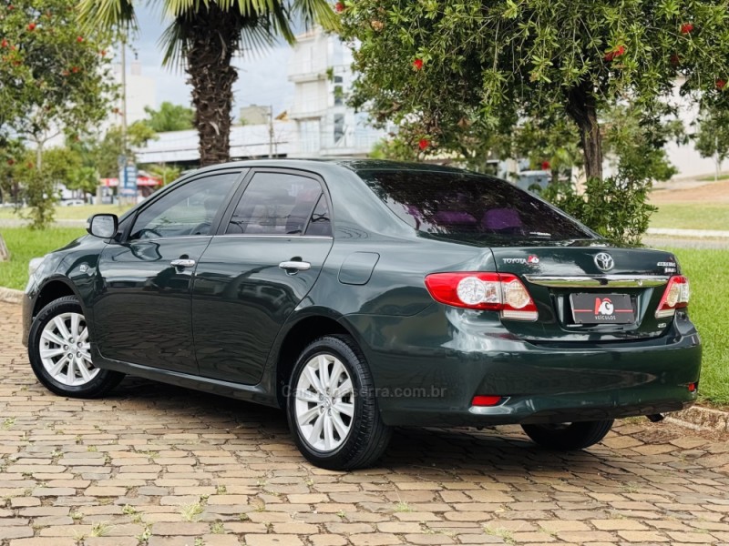 COROLLA 2.0 ALTIS PREMIUM 16V FLEX 4P AUTOMÁTICO - 2013 - CASCA