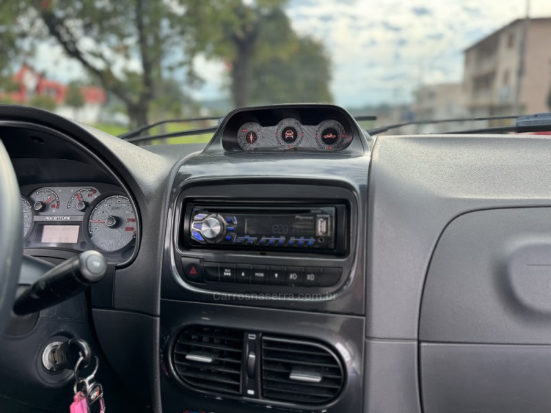 STRADA 1.8 MPI ADVENTURE LOCKER CE 16V FLEX 2P MANUAL - 2013 - CASCA