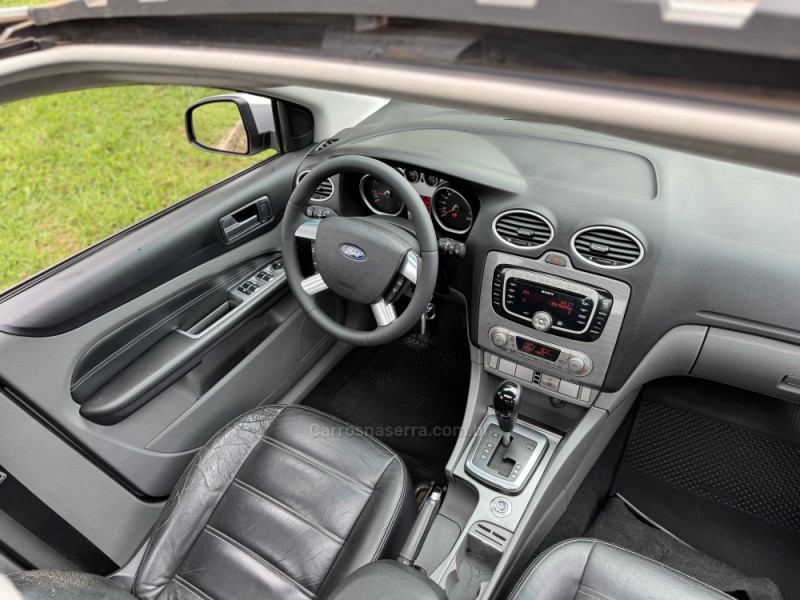 FOCUS 2.0 GHIA 16V FLEX 4P AUTOMÁTICO - 2009 - CASCA