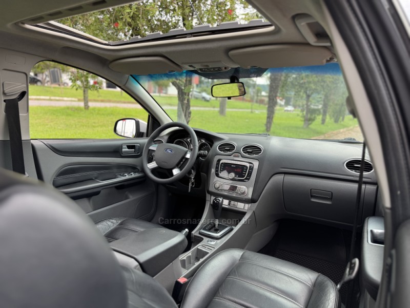 FOCUS 2.0 GHIA 16V FLEX 4P AUTOMÁTICO - 2009 - CASCA
