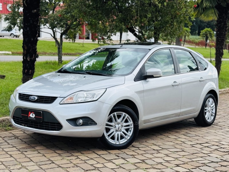 focus 2.0 ghia 16v flex 4p automatico 2009 casca