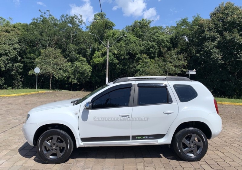 DUSTER 2.0 DYNAMIQUE 4X2 16V FLEX 4P AUTOMÁTICO - 2014 - GUAPORé