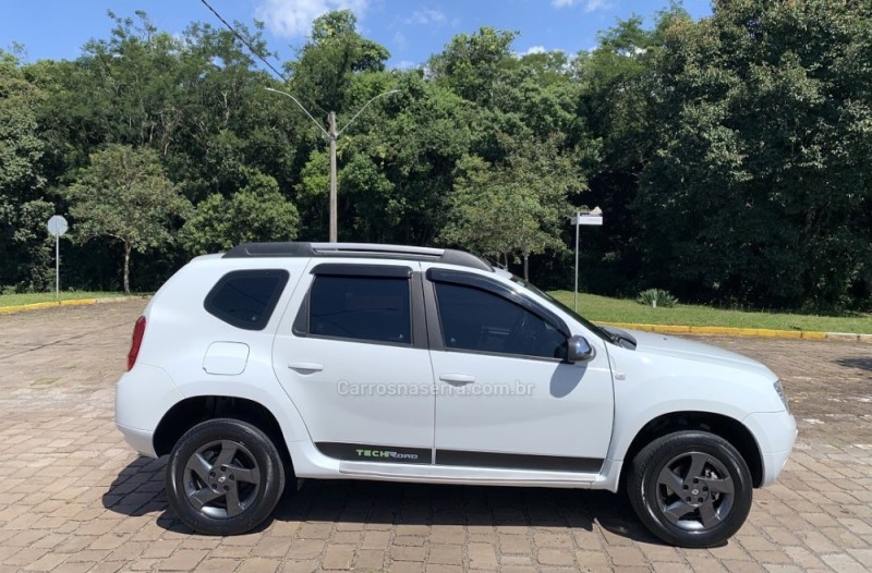 DUSTER 2.0 DYNAMIQUE 4X2 16V FLEX 4P AUTOMÁTICO - 2014 - GUAPORé