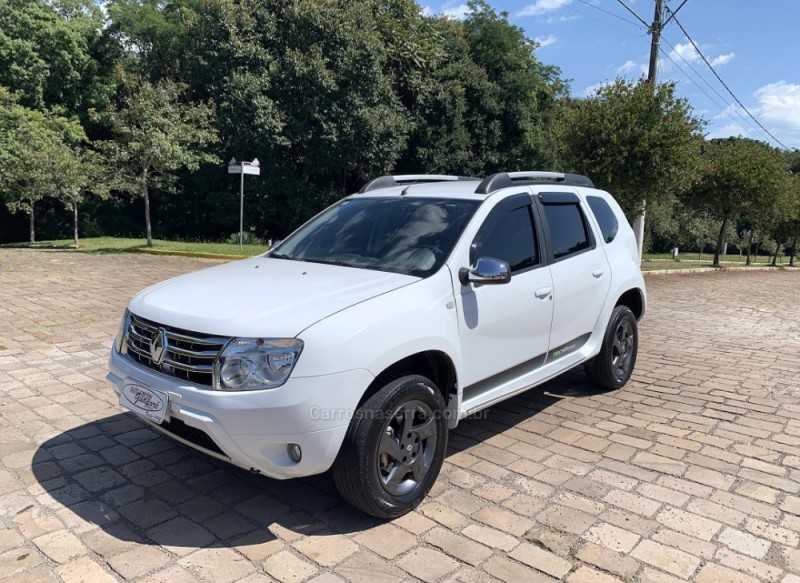 DUSTER 2.0 DYNAMIQUE 4X2 16V FLEX 4P AUTOMÁTICO - 2014 - GUAPORé