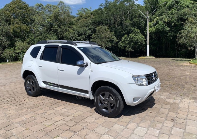 DUSTER 2.0 DYNAMIQUE 4X2 16V FLEX 4P AUTOMÁTICO