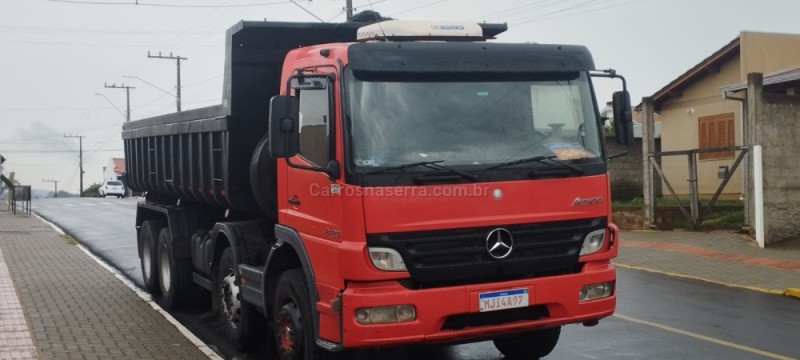 ATEGO 2425 3 EIXOS - 2011 - PORTãO