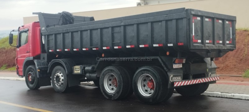 ATEGO 2425 3 EIXOS - 2011 - PORTãO