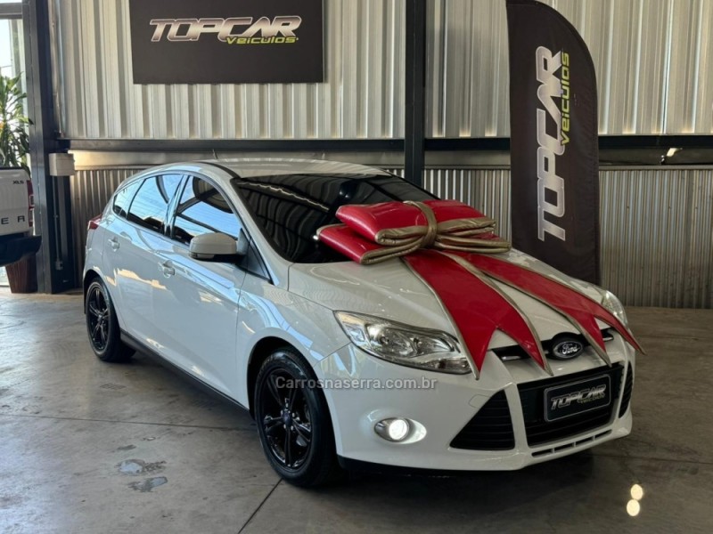 focus 1.6 se hatch 16v flex 4p automatico 2015 campo bom