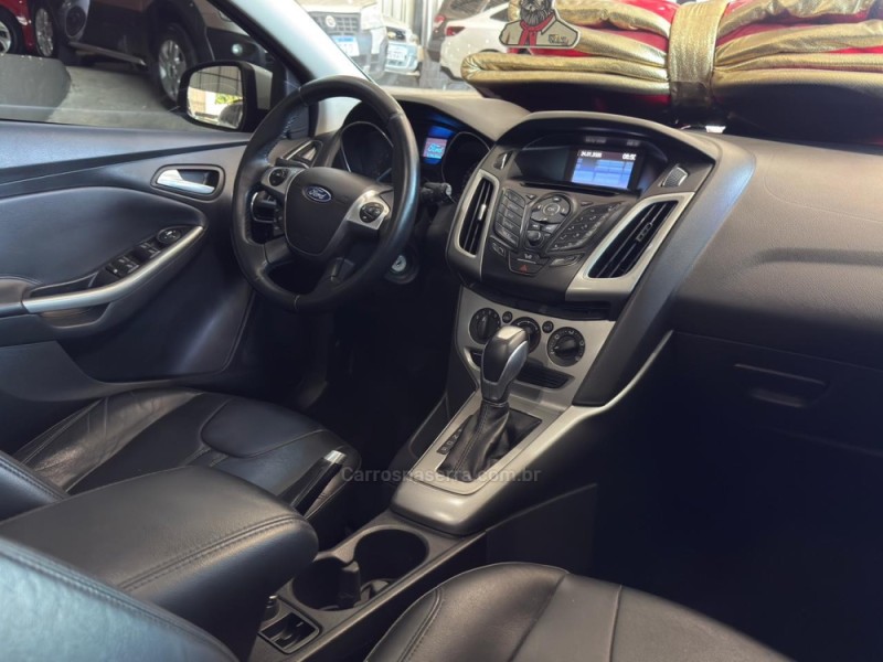 FOCUS 1.6 SE HATCH 16V FLEX 4P AUTOMÁTICO - 2015 - CAMPO BOM