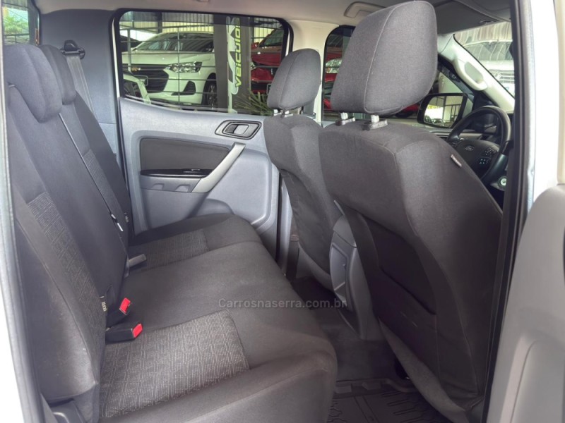 RANGER 2.2 XLS 4X4 CD 16V DIESEL 4P MANUAL - 2017 - CAMPO BOM