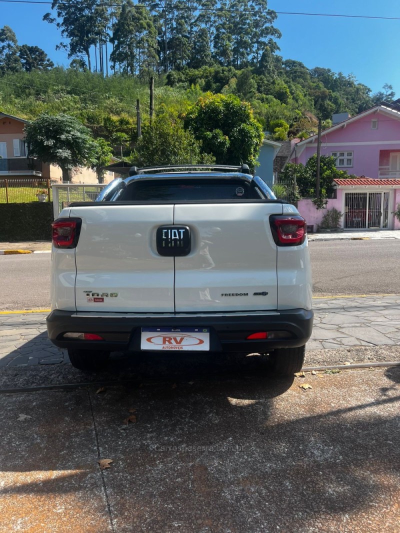 TORO 1.8 16V EVO FLEX FREEDOM AUTOMÁTICO - 2018 - CARLOS BARBOSA