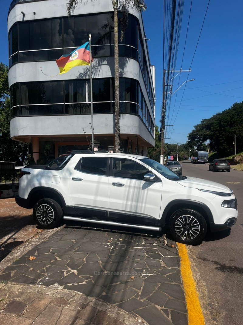 TORO 1.8 16V EVO FLEX FREEDOM AUTOMÁTICO - 2018 - CARLOS BARBOSA