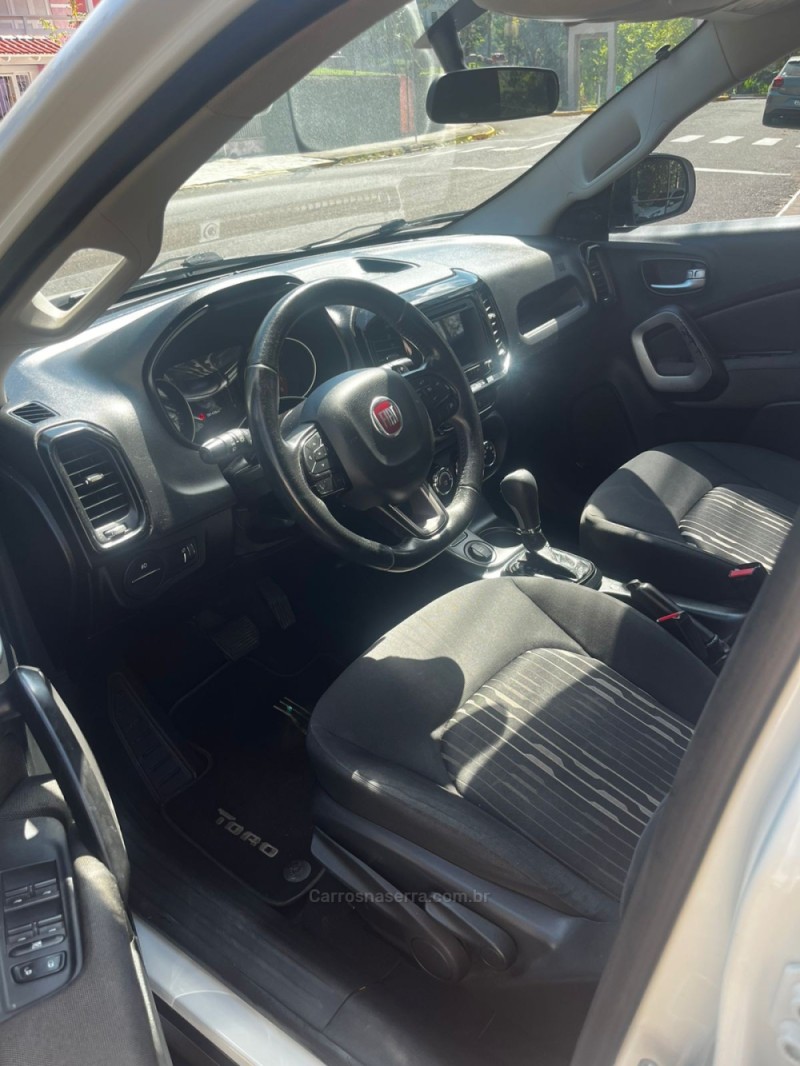 TORO 1.8 16V EVO FLEX FREEDOM AUTOMÁTICO - 2018 - CARLOS BARBOSA