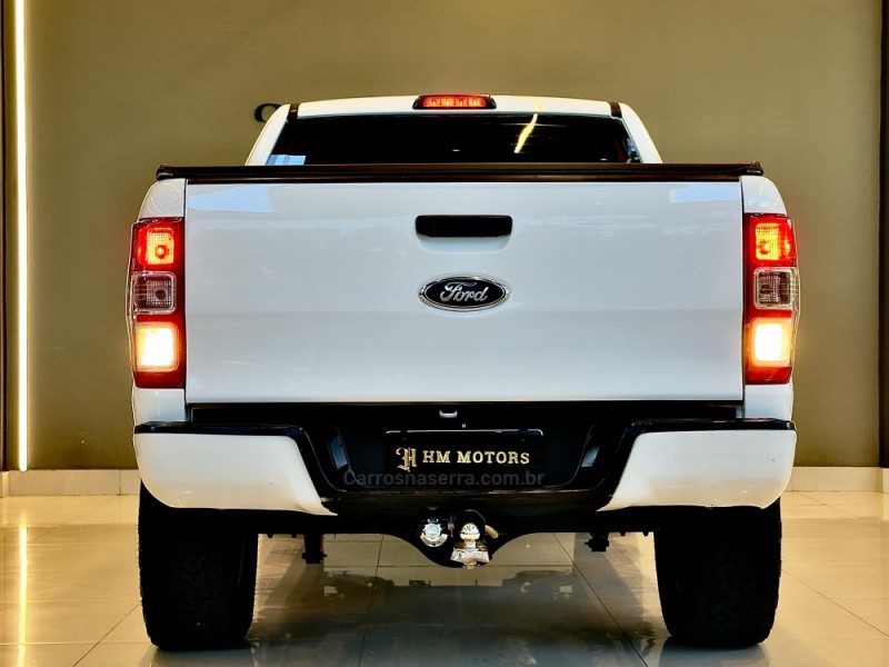 RANGER 2.2 XL 4X4 CD 16V DIESEL 4P MANUAL - 2015 - CAXIAS DO SUL