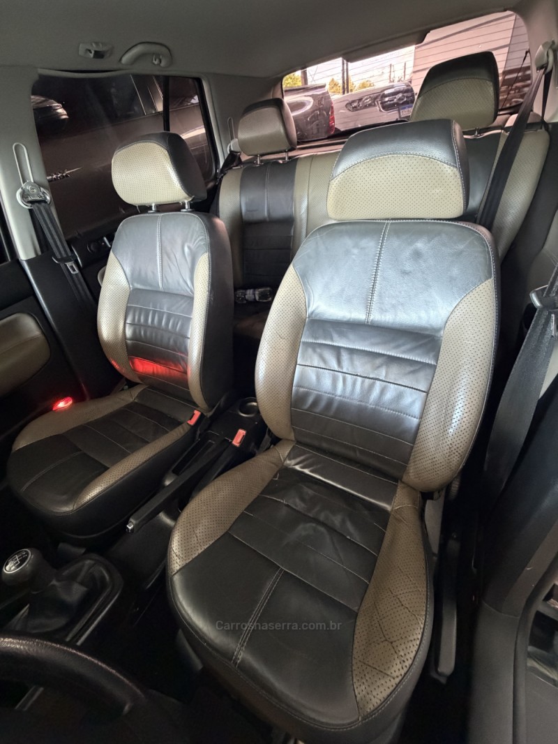 GOLF 1.6 MI SPORTLINE 8V FLEX 4P MANUAL - 2009 - PAROBé